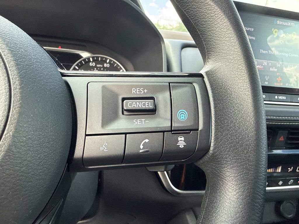 Certified 2021 Nissan Rogue SV image 30