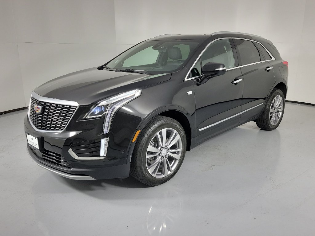 Certified 2024 Cadillac XT5 Premium Luxury w/ Technology Package AWD/4WD image 3