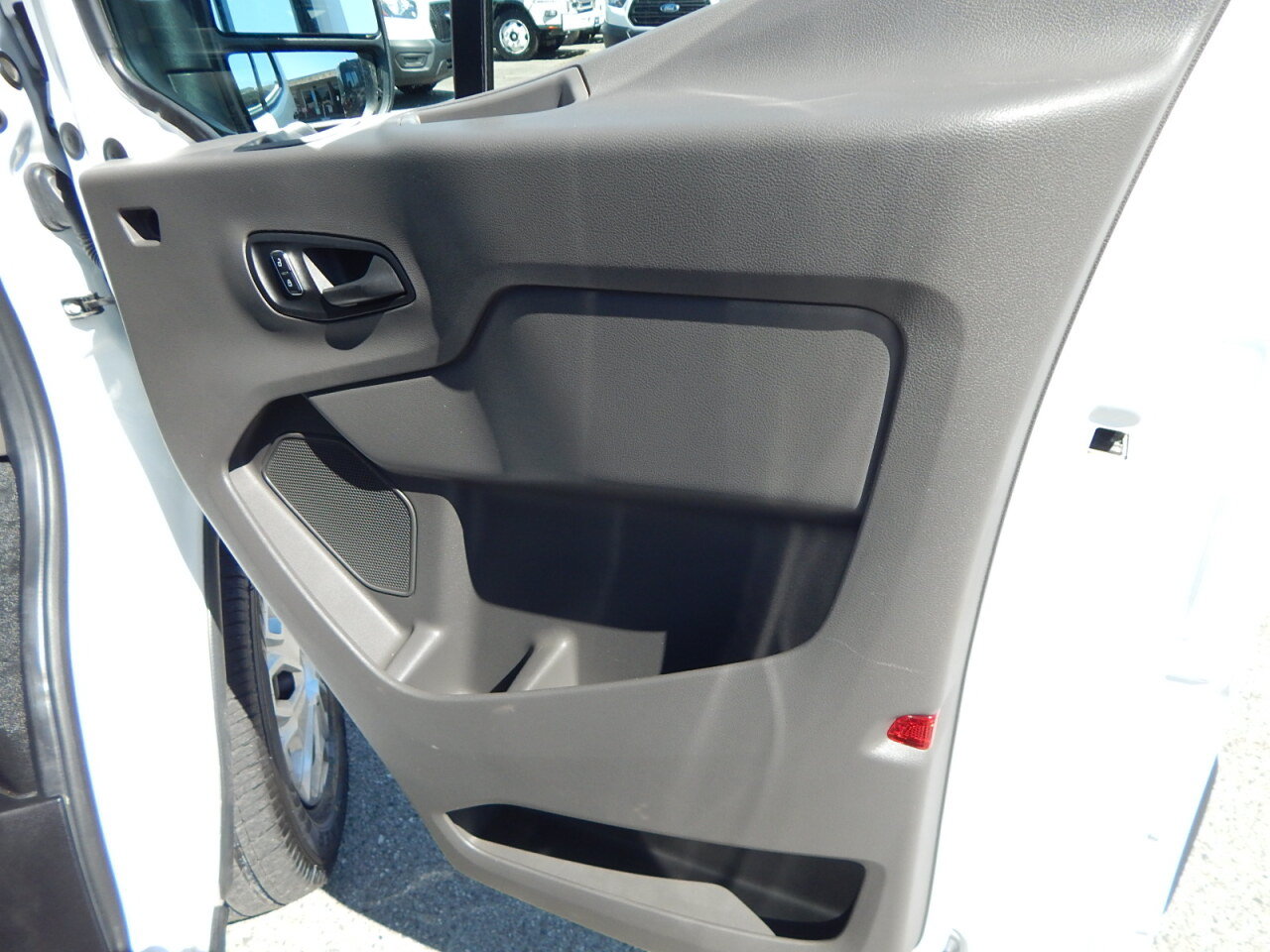 Used 2025 Ford Transit 250 Low Roof w/ Exterior Upgrade Package RWD image 23