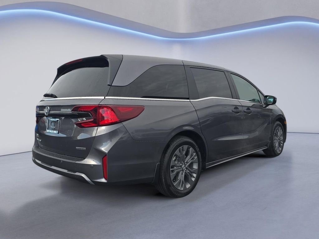 New 2026 Honda Odyssey Touring image 5