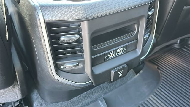 Used 2023 RAM 1500 Laramie AWD/4WD image 26