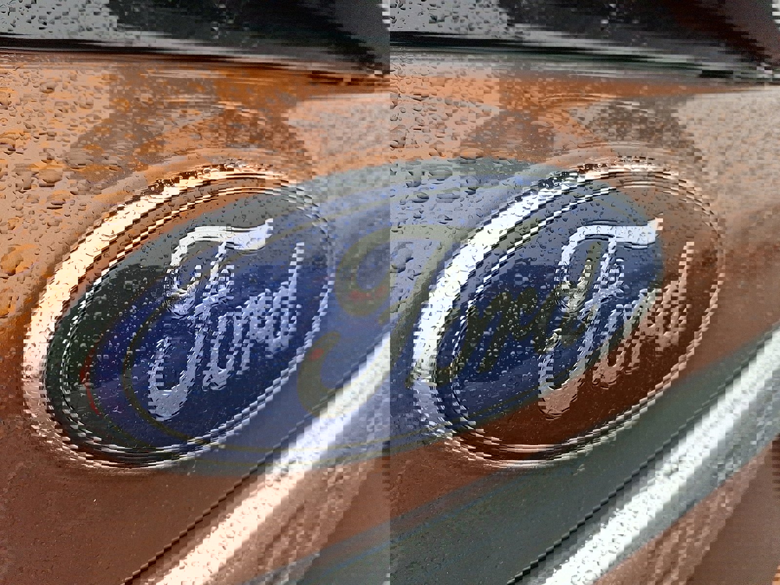 Used 2017 Ford Explorer XLT image 30