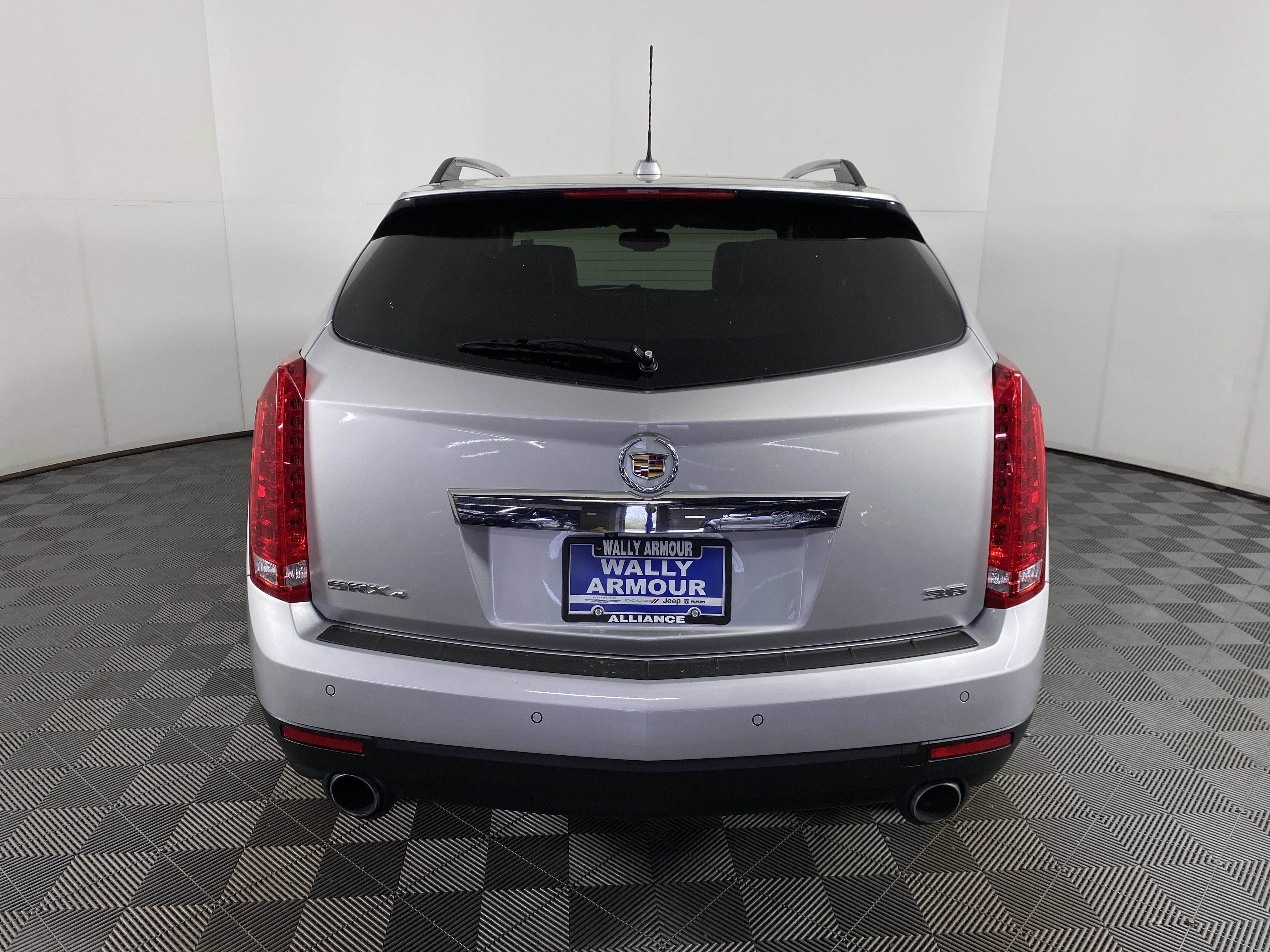 Used 2016 Cadillac SRX Luxury image 8