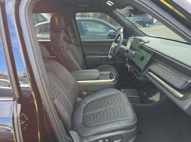 Used 2023 Rivian R1S Adventure image 11