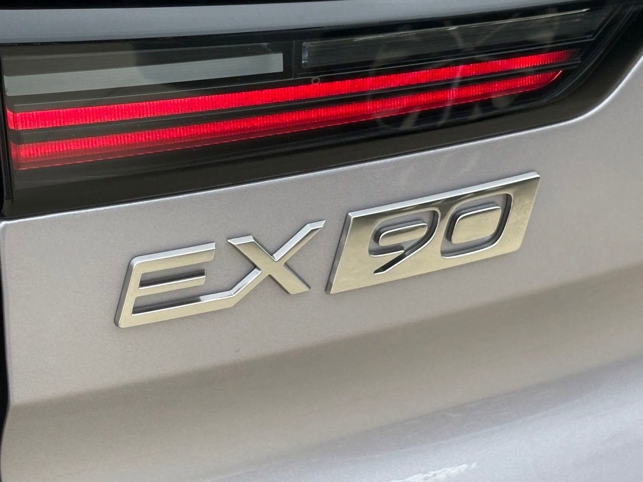 New 2026 Volvo EX90 Plus image 7
