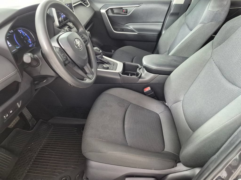 Used 2024 Toyota RAV4 LE AWD/4WD image 21