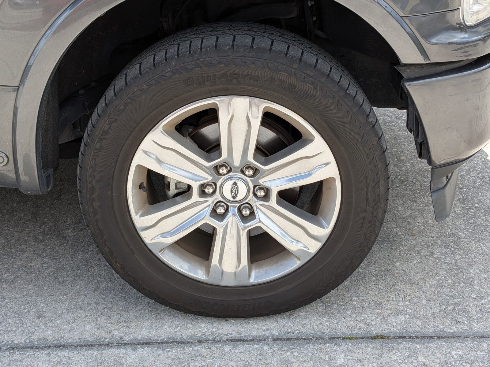 Used 2019 Ford F150 Platinum w/ Equipment Group 701A Luxury image 19