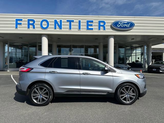 Used 2020 Ford Edge Titanium w/ Class II Trailer Tow Package image 1