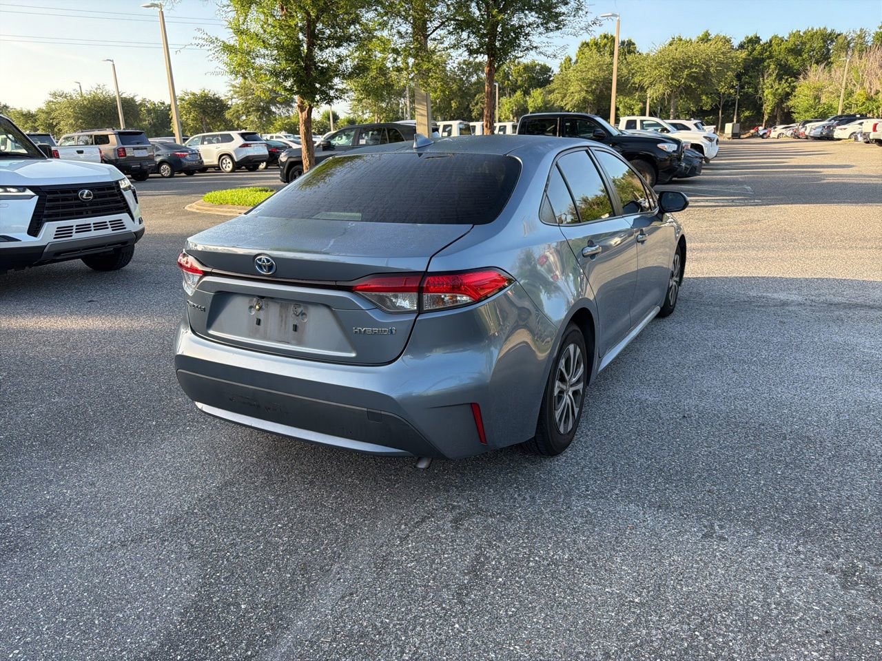Used 2022 Toyota Corolla LE FWD image 5