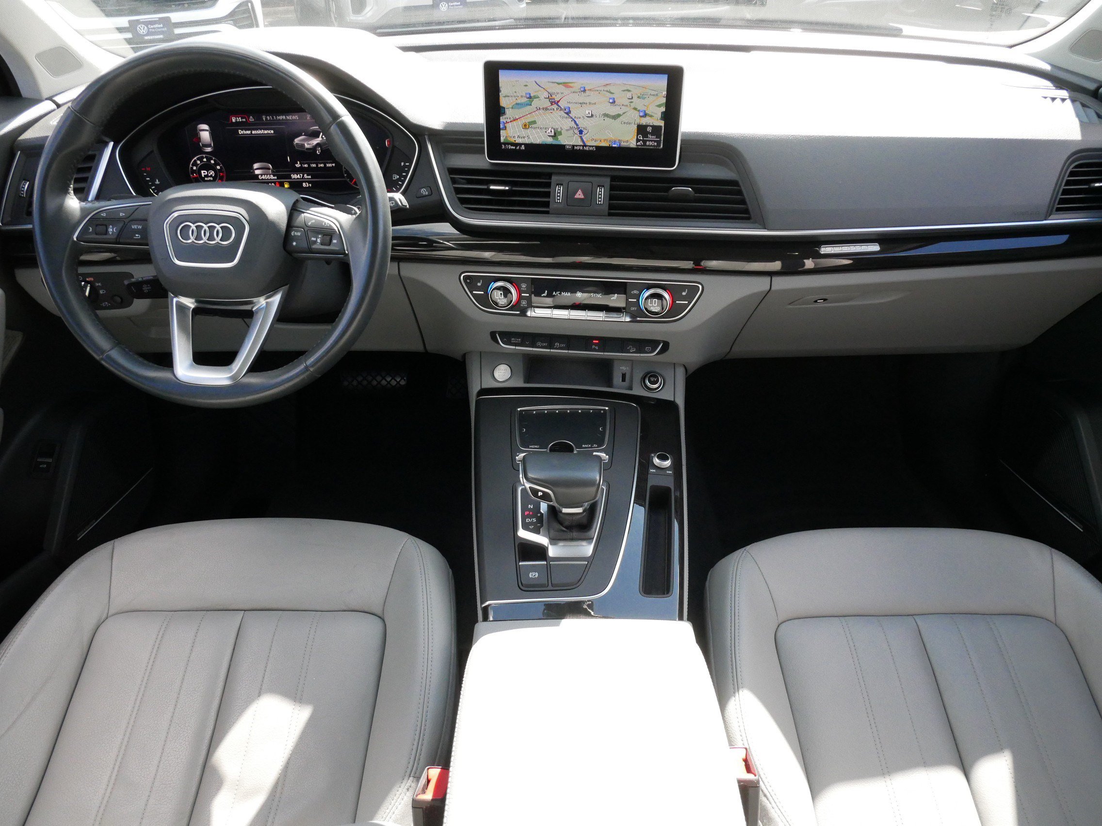 Used 2020 Audi Q5 2.0T Premium Plus w/ Premium Plus Package AWD/4WD image 10