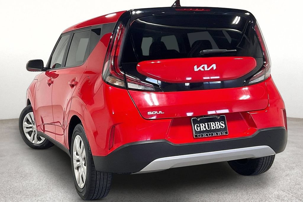Used 2023 Kia Soul LX FWD image 15