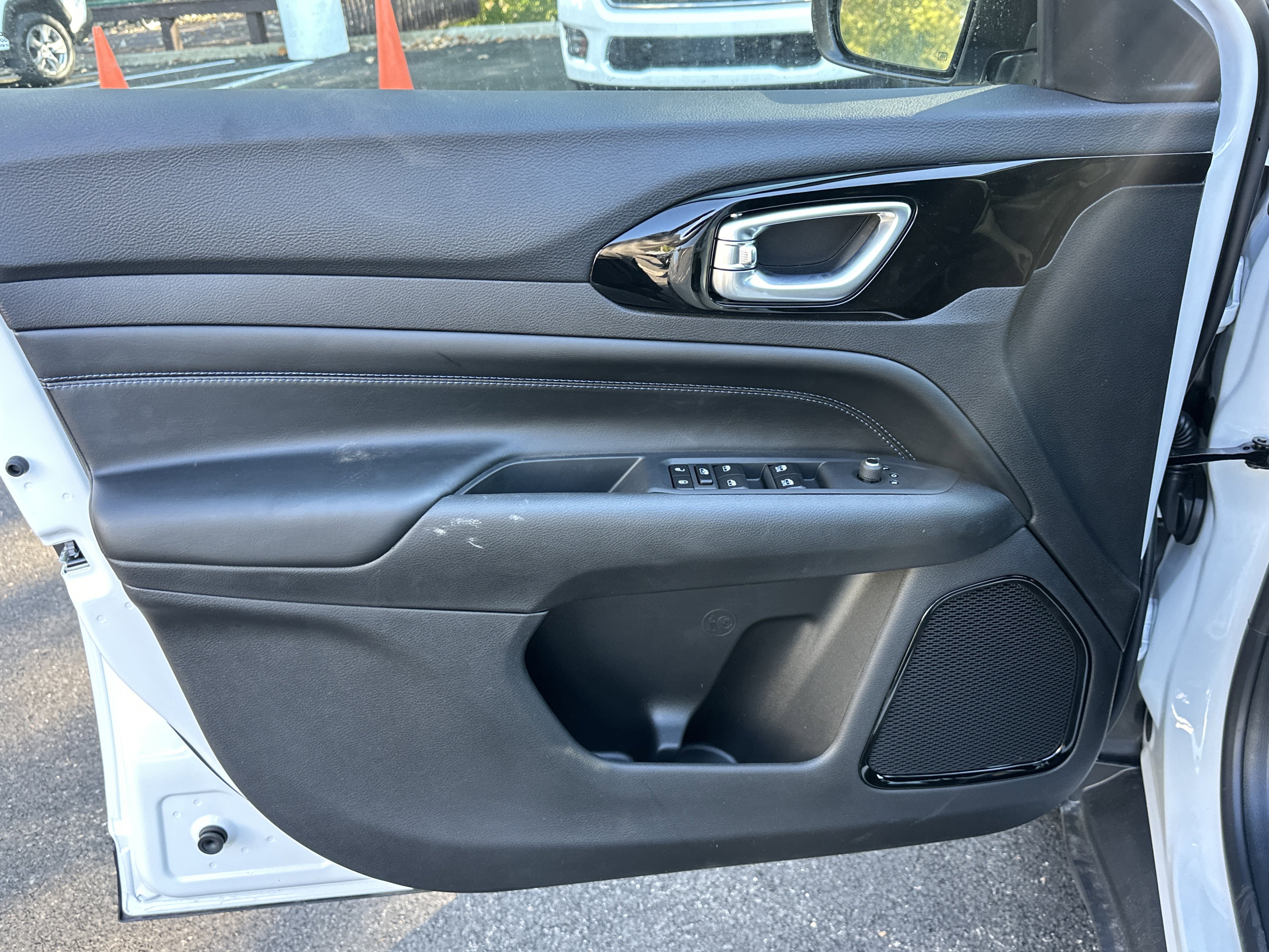 New 2026 Jeep Compass Limited image 29