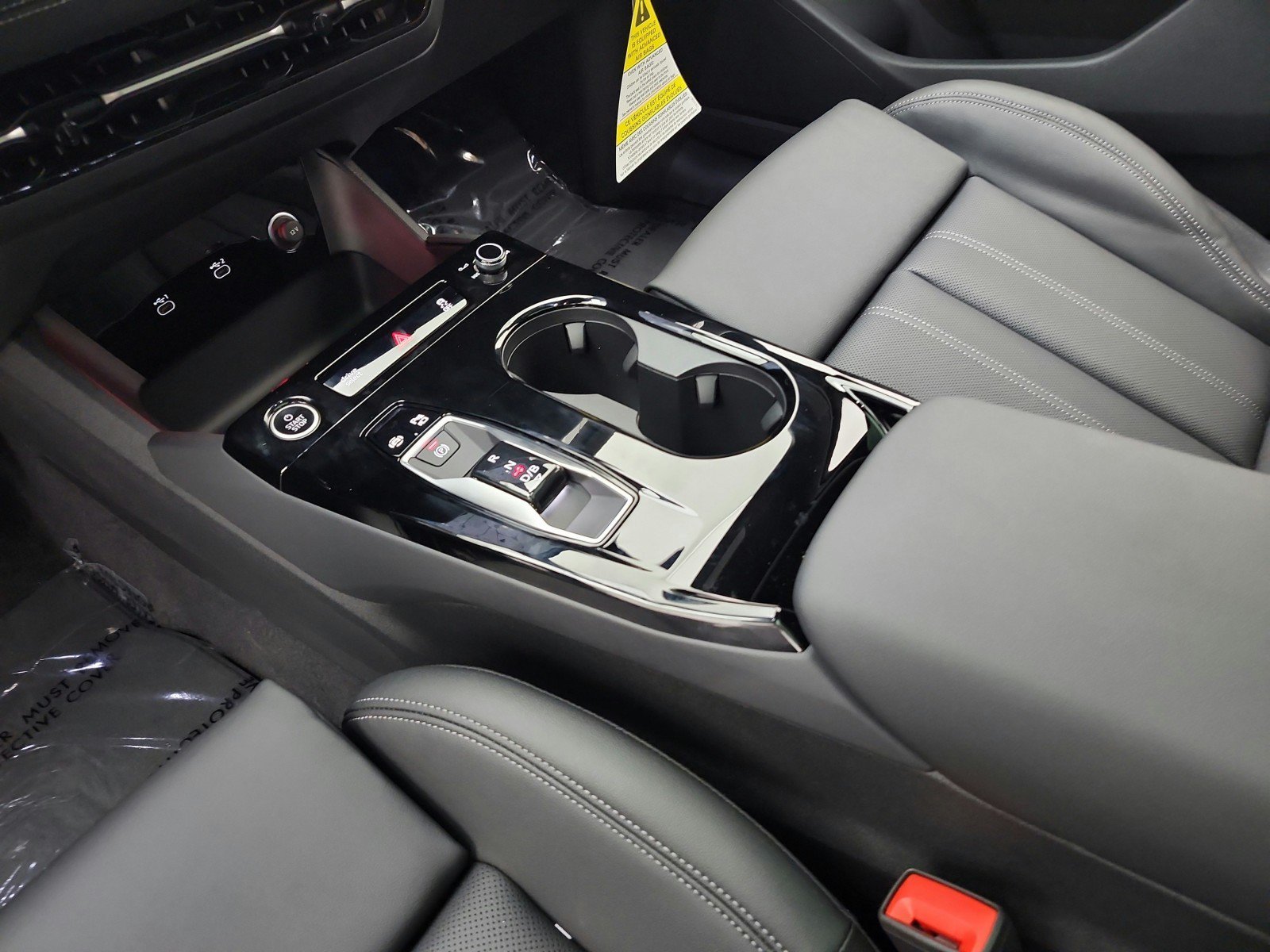 New 2027 Audi Q6 e-tron Prestige AWD/4WD image 10