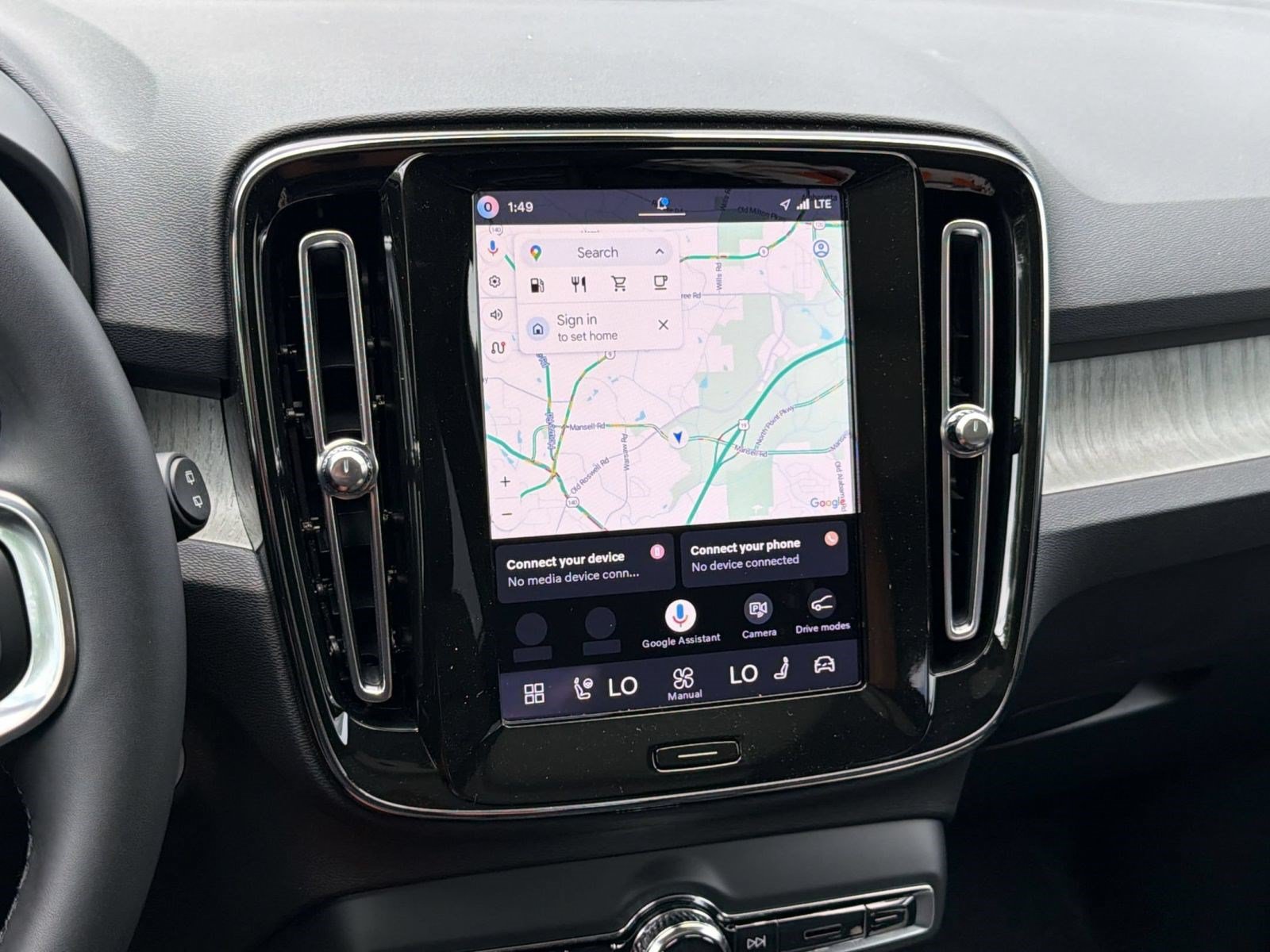 New 2026 Volvo XC40 B5 Core w/ Protection Package Premier AWD/4WD image 18