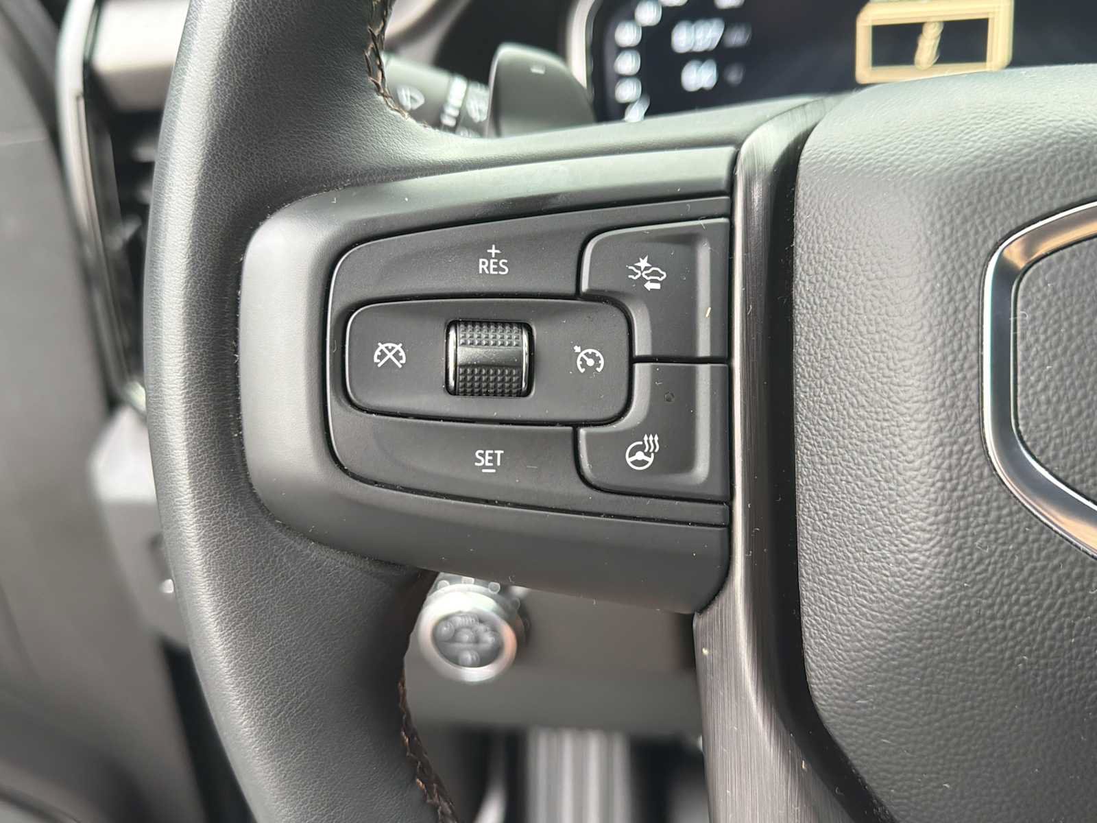 Used 2023 GMC Sierra 1500 AT4 w/ AT4 Premium Package AWD/4WD image 15