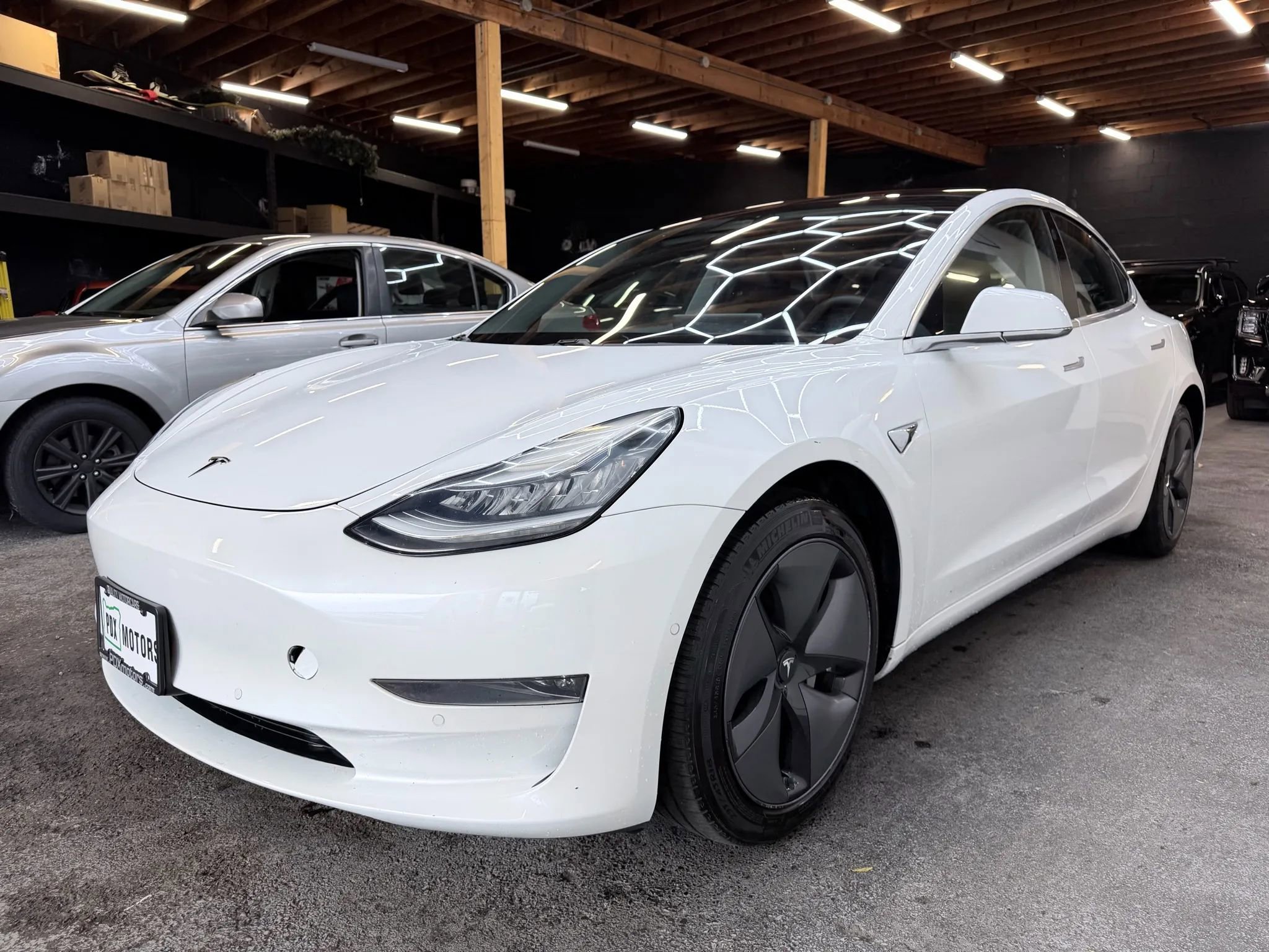 Used 2018 Tesla Model 3 Long Range image 4