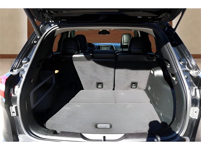 Used 2018 Jeep Cherokee Limited image 17