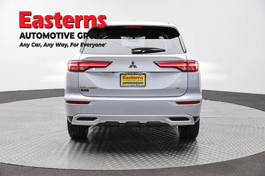 Used 2024 Mitsubishi Outlander SE AWD/4WD image 6