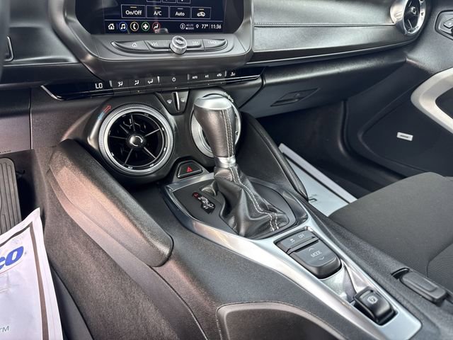 Used 2021 Chevrolet Camaro LT w/ Technology Package image 20