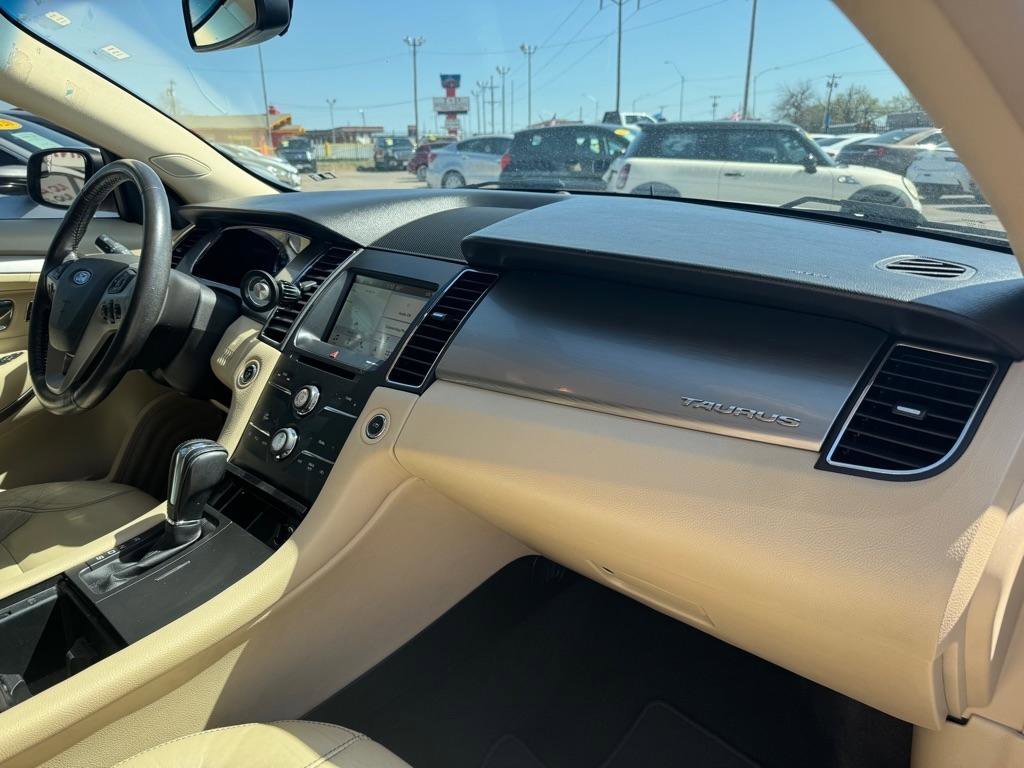 Used 2016 Ford Taurus SEL w/ Equipment Group 201A image 12