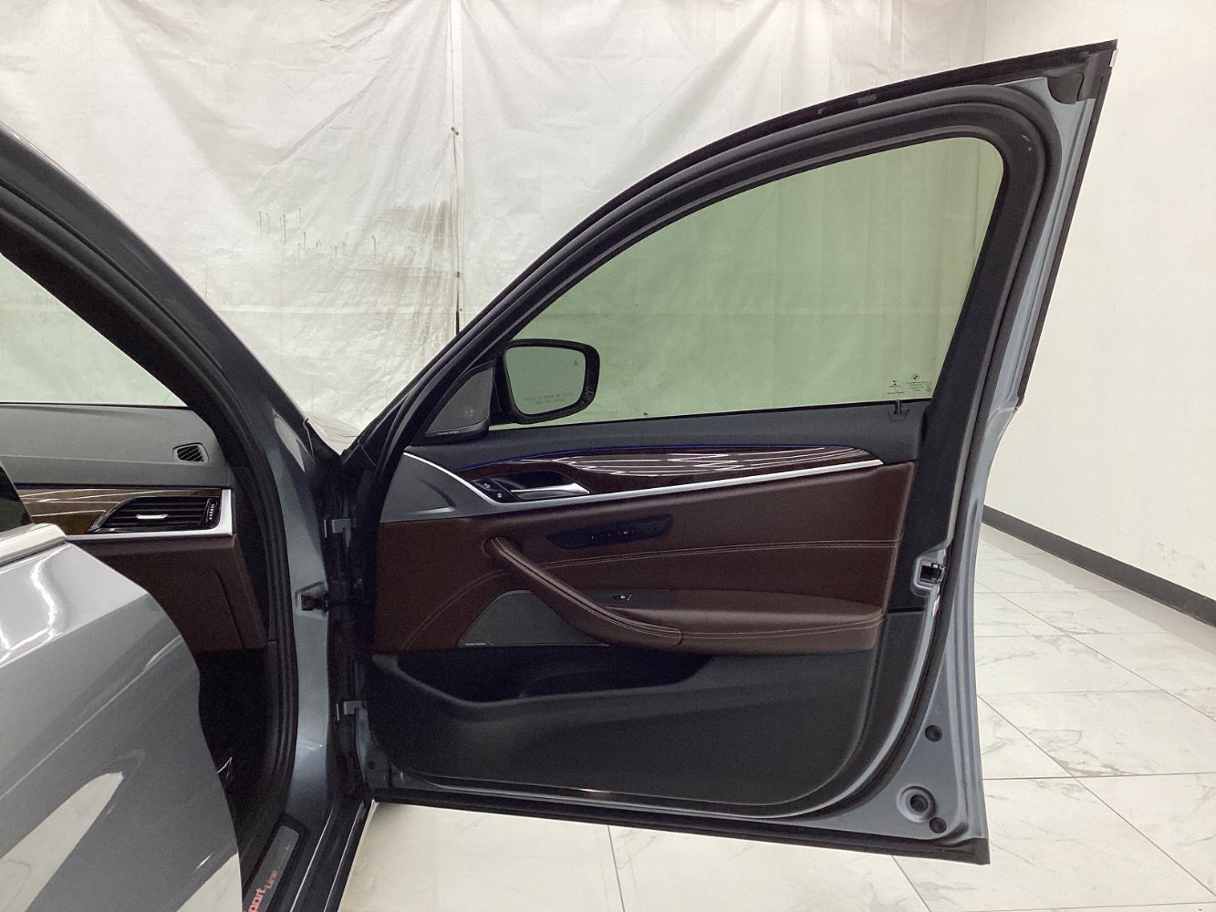 Used 2019 BMW 540i xDrive w/ Convenience Package image 19