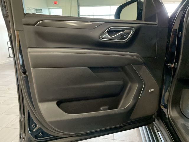 Used 2024 GMC Yukon AT4 w/ LPO, Floor Liner Package AWD/4WD image 10