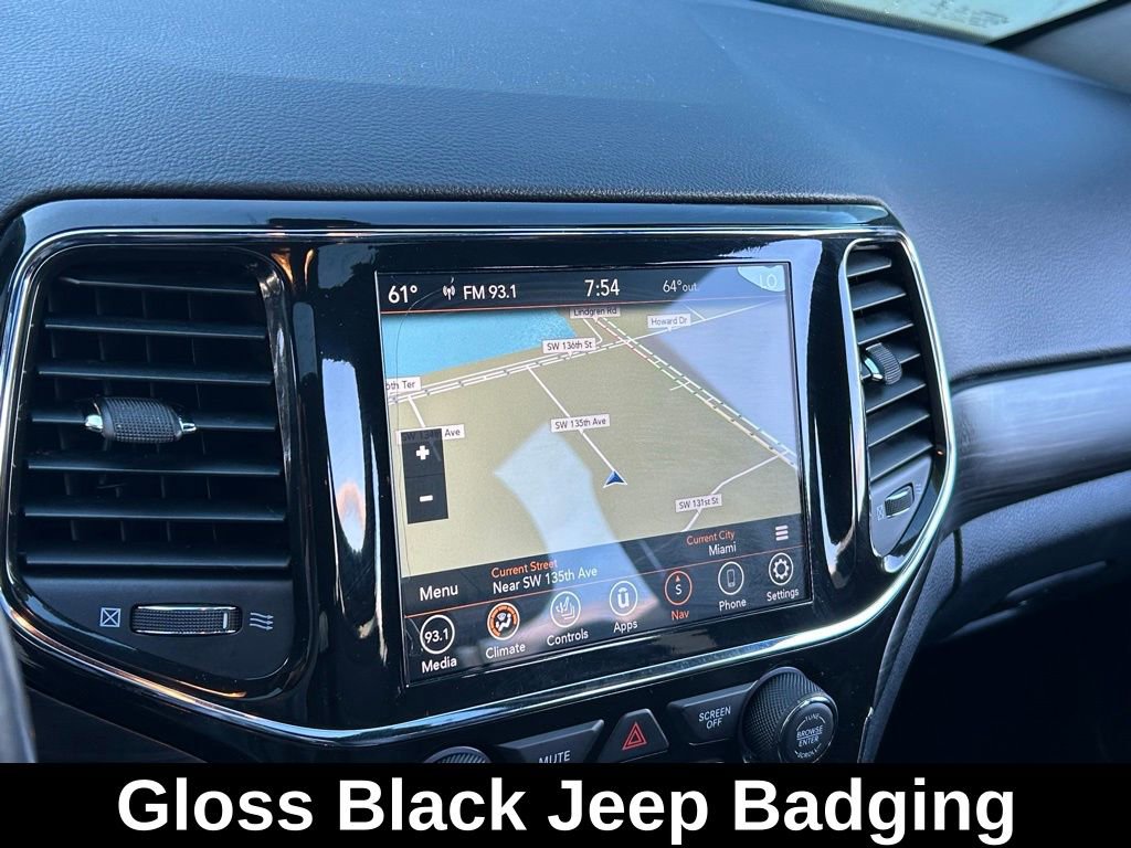 Certified 2021 Jeep Grand Cherokee Laredo X image 22