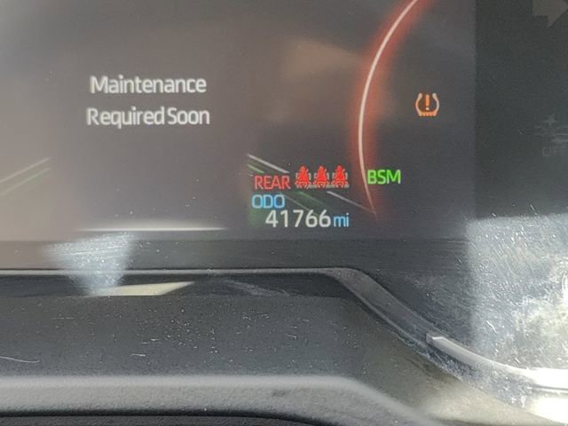 Used 2024 Toyota RAV4 XLE image 16