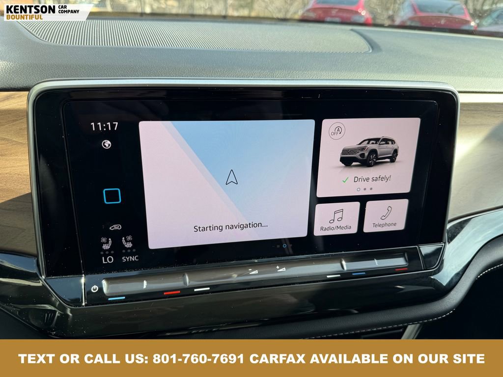 Used 2025 Volkswagen Atlas SE image 28