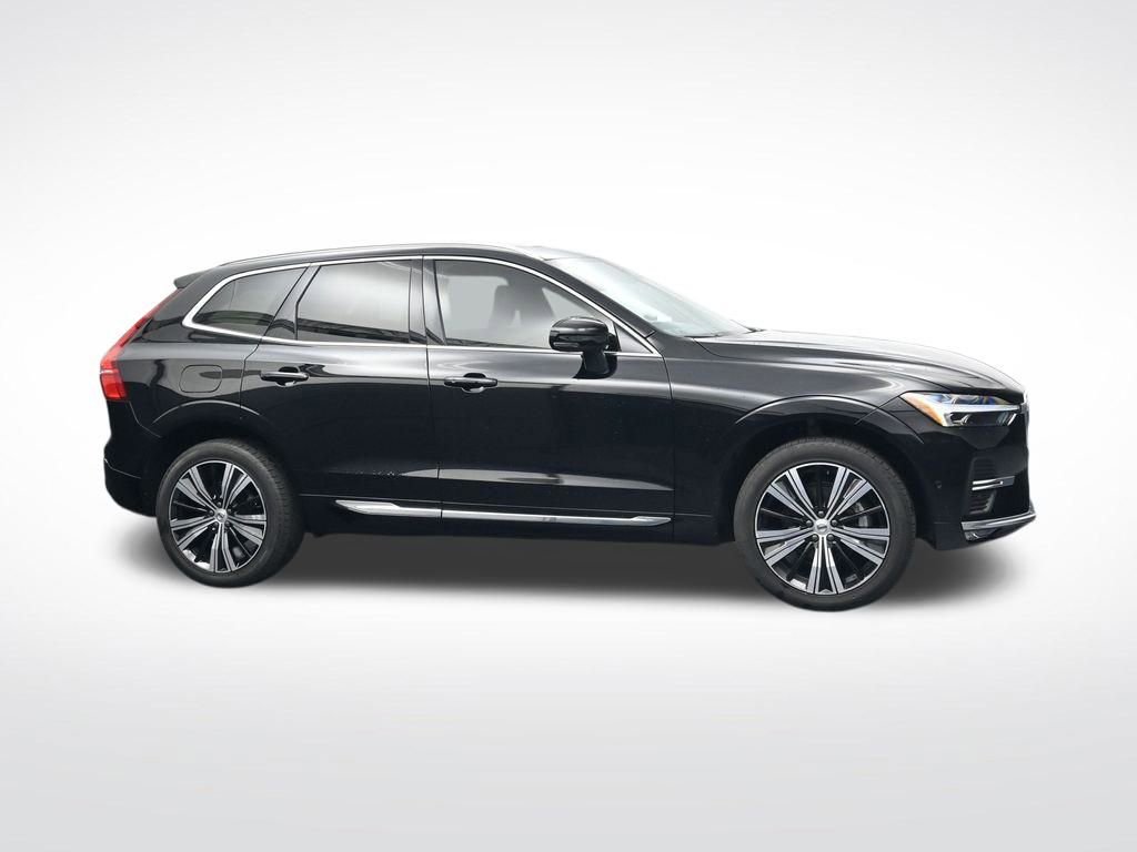 Used 2023 Volvo XC60 B5 Ultimate image 4