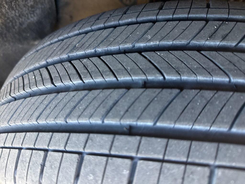 Used 2019 Toyota RAV4 XLE w/ Convenience Package image 7