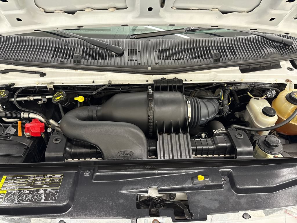 Used 2016 Ford E-350 and Econoline 350 Super Duty RWD image 12