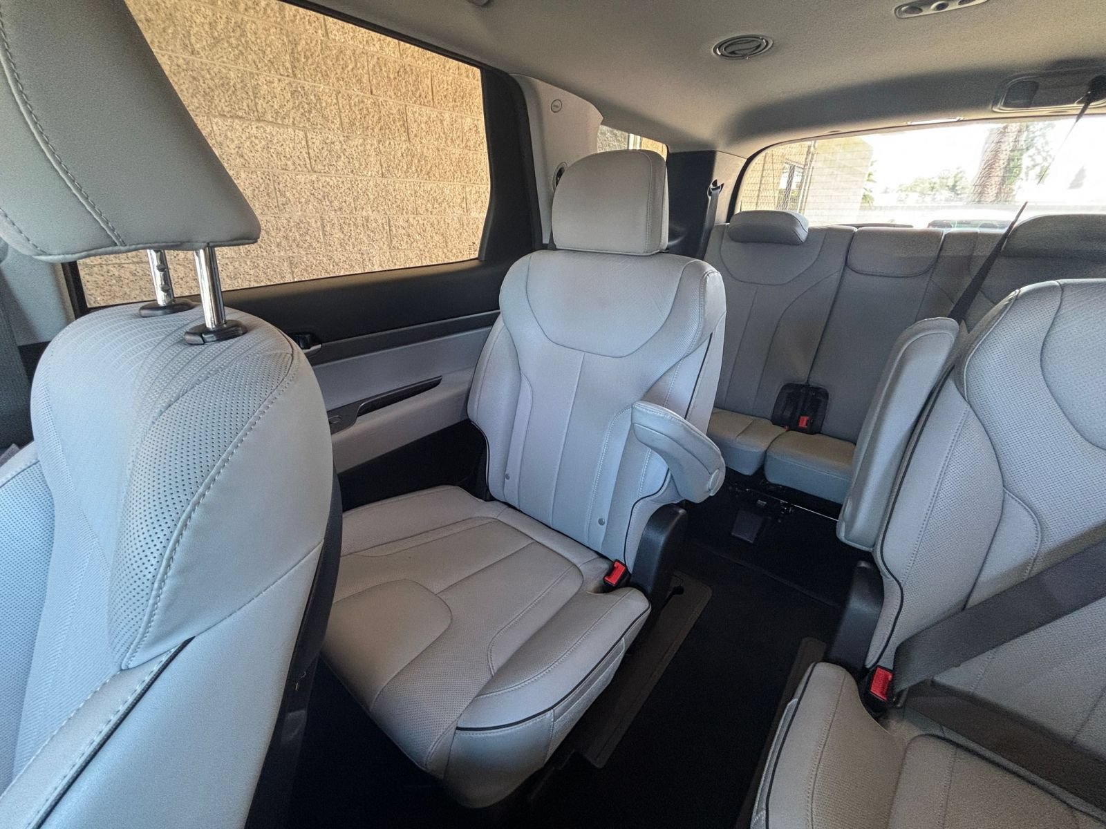 Used 2025 Hyundai Palisade SEL FWD image 41