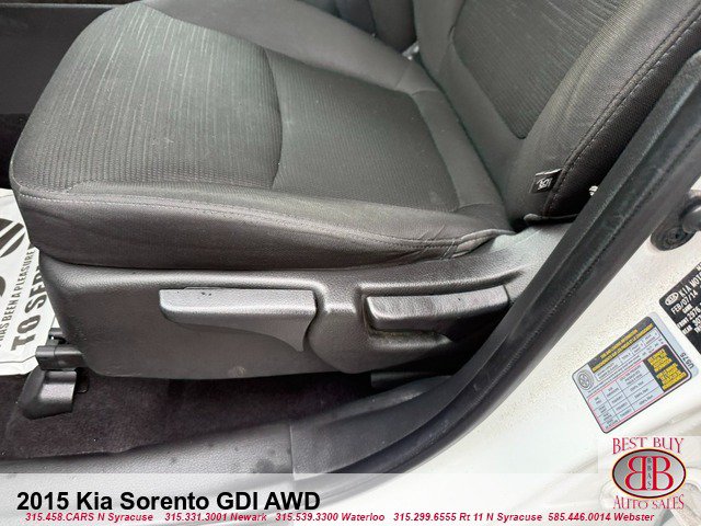 Used 2015 Kia Sorento LX AWD/4WD image 16