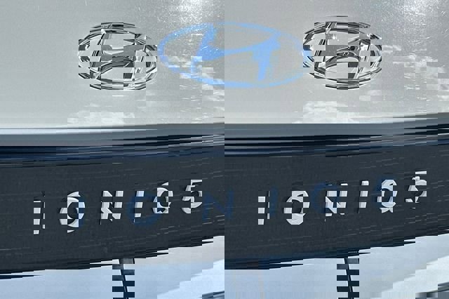 Used 2024 Hyundai Ioniq 5 SE RWD image 32