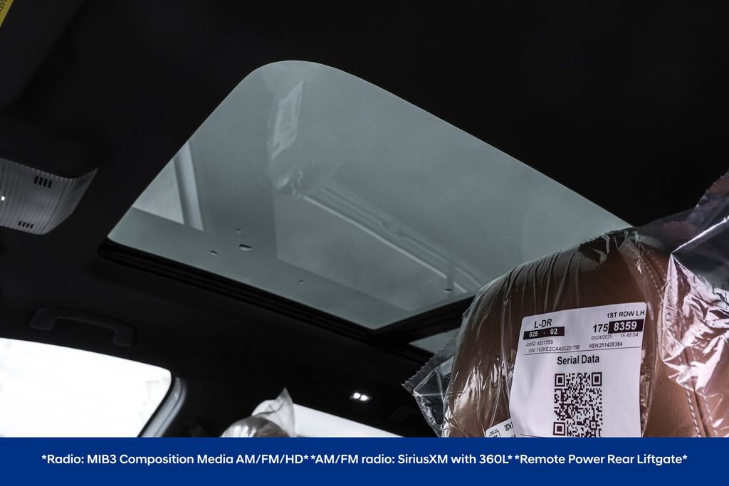 Used 2025 Volkswagen Atlas Cross Sport SE image 8