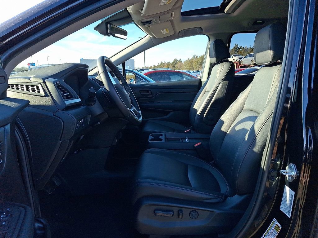 Used 2023 Honda Odyssey EX-L image 13