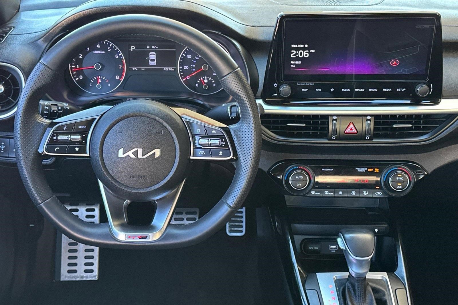 Used 2022 Kia Forte GT-Line w/ GT-Line Premium Package image 27