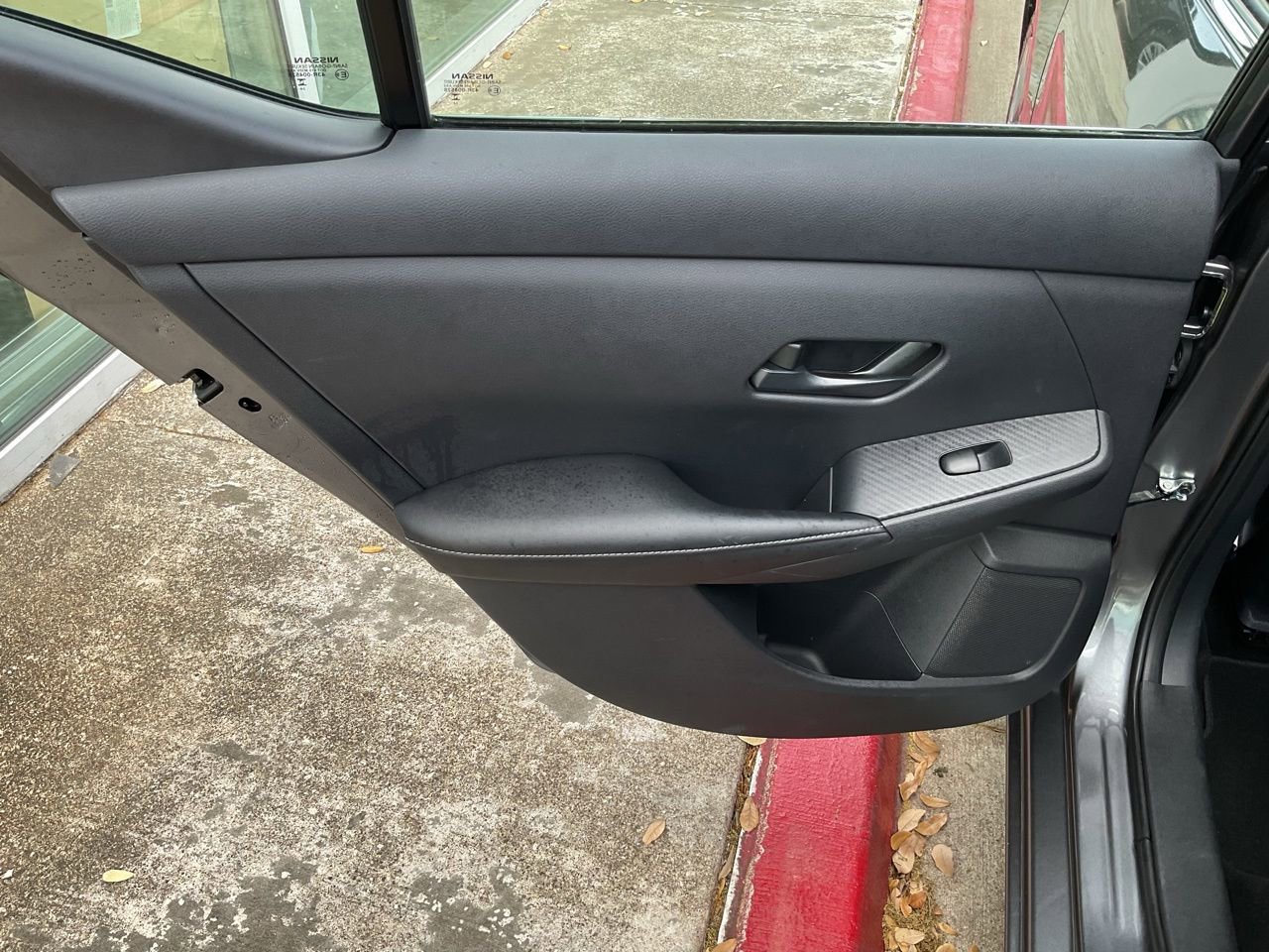 Used 2025 Nissan Sentra S image 17