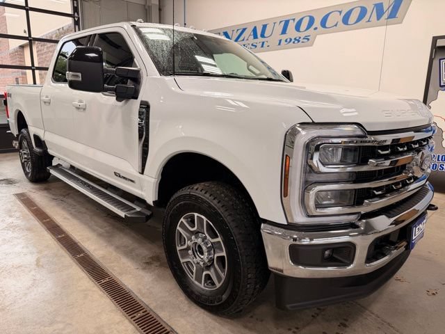 Used 2026 Ford F350 Lariat AWD/4WD image 2