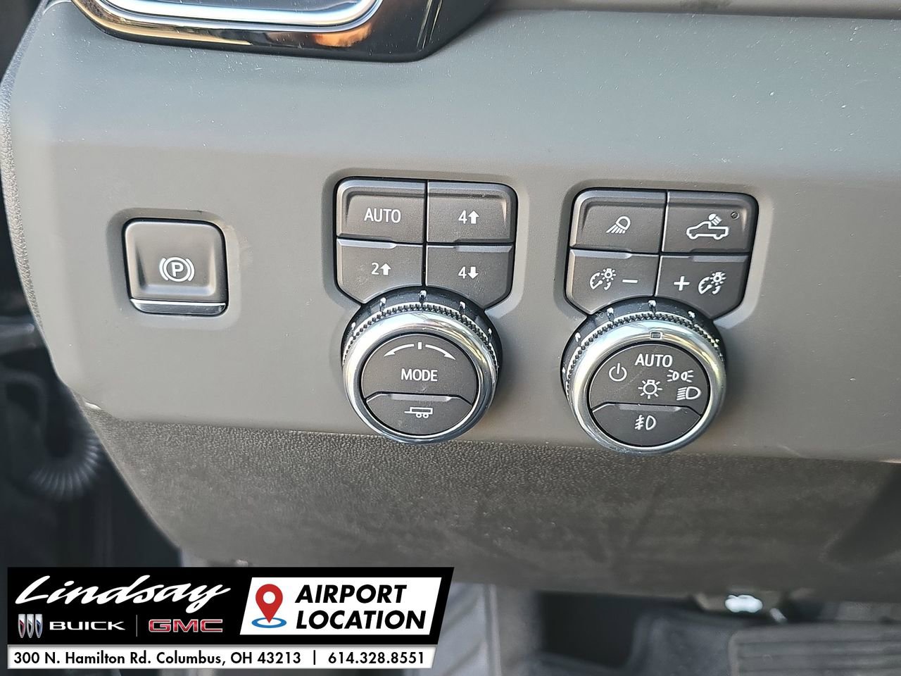 New 2025 GMC Sierra 2500 Denali w/ Denali Reserve Package image 18