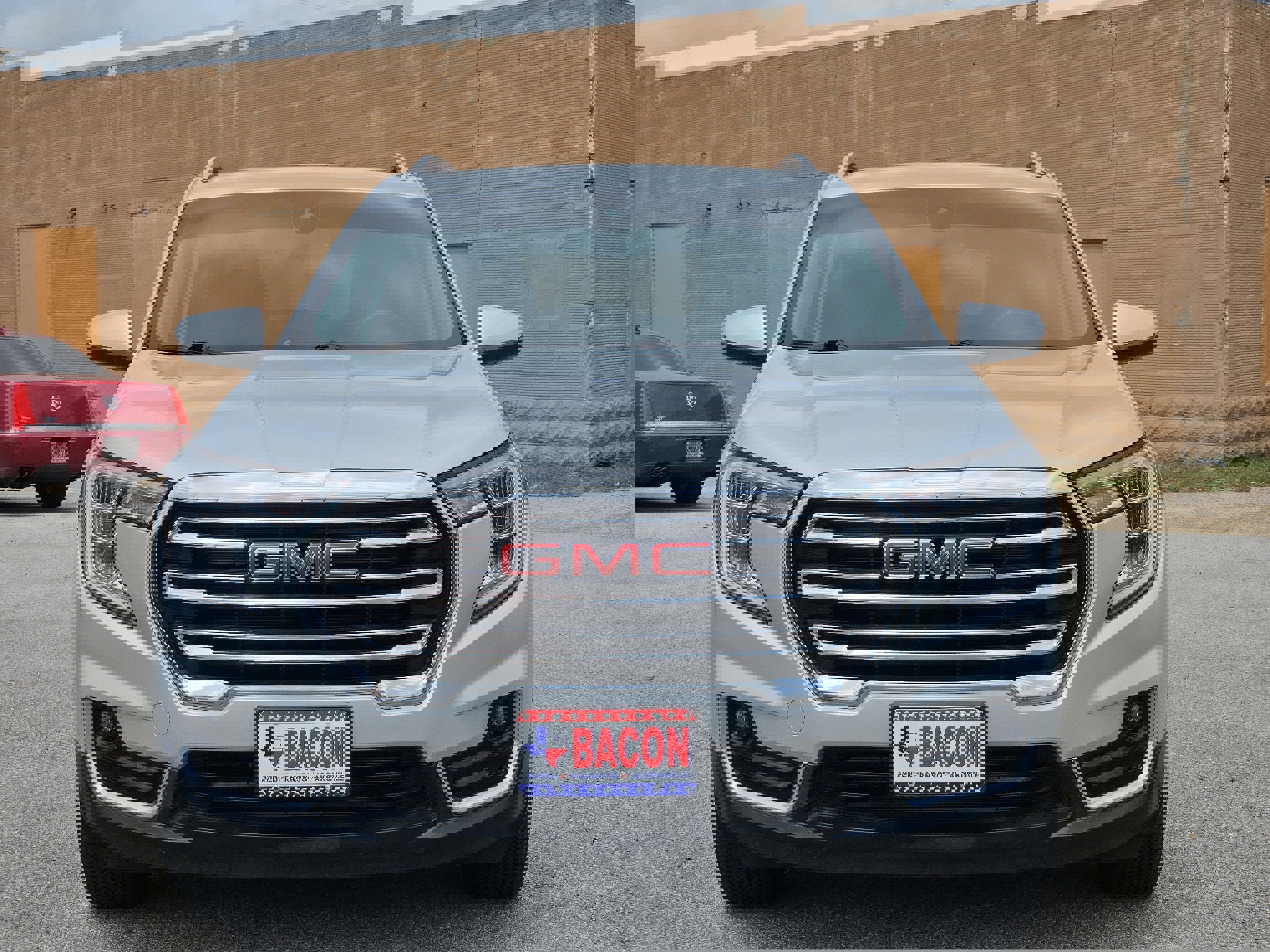 Used 2022 GMC Terrain SLT image 2