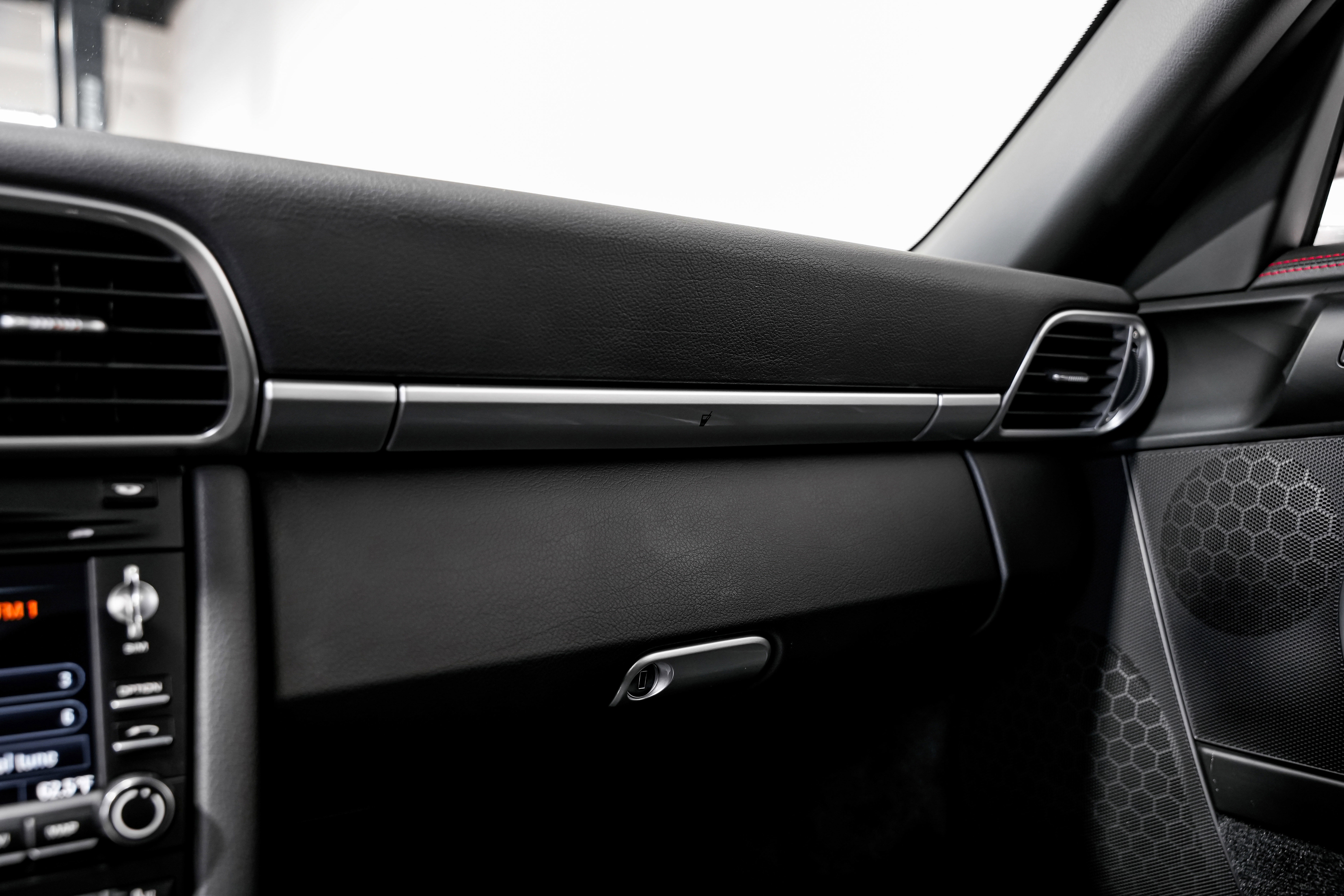 Used 2010 Porsche 911 Carrera S image 16