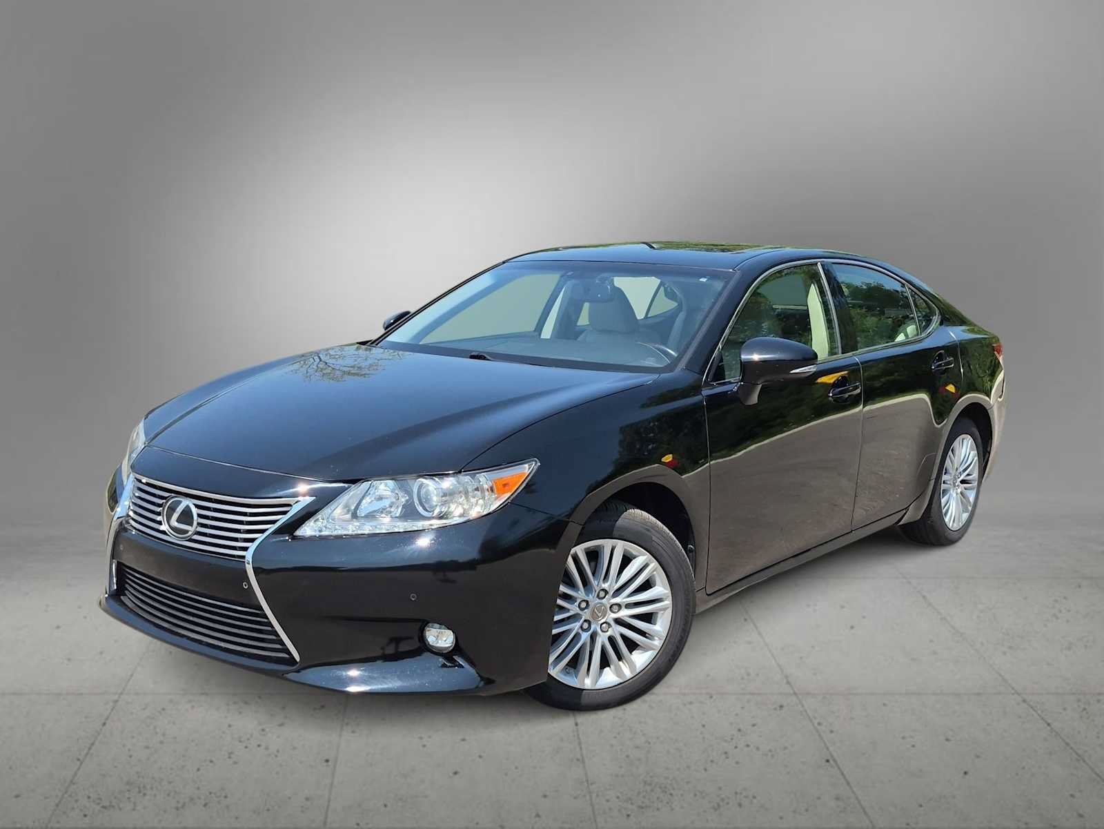 Used 2015 Lexus ES 350 w/ Luxury Package