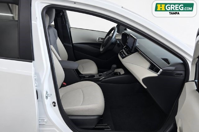 Used 2022 Toyota Corolla LE FWD image 13