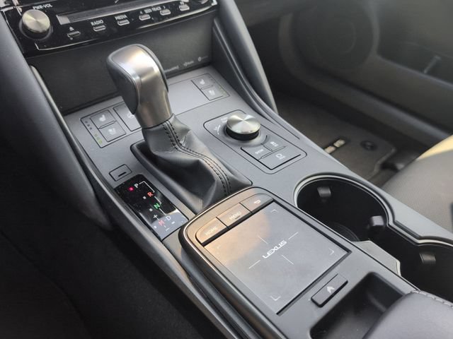 Used 2023 Lexus IS 300 w/ Comfort Package RWD image 31