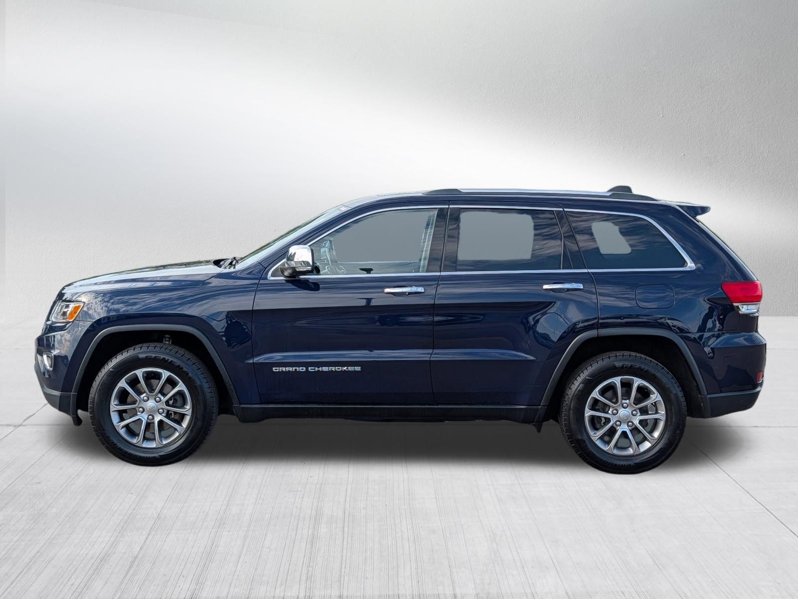 Used 2016 Jeep Grand Cherokee Limited AWD/4WD image 6