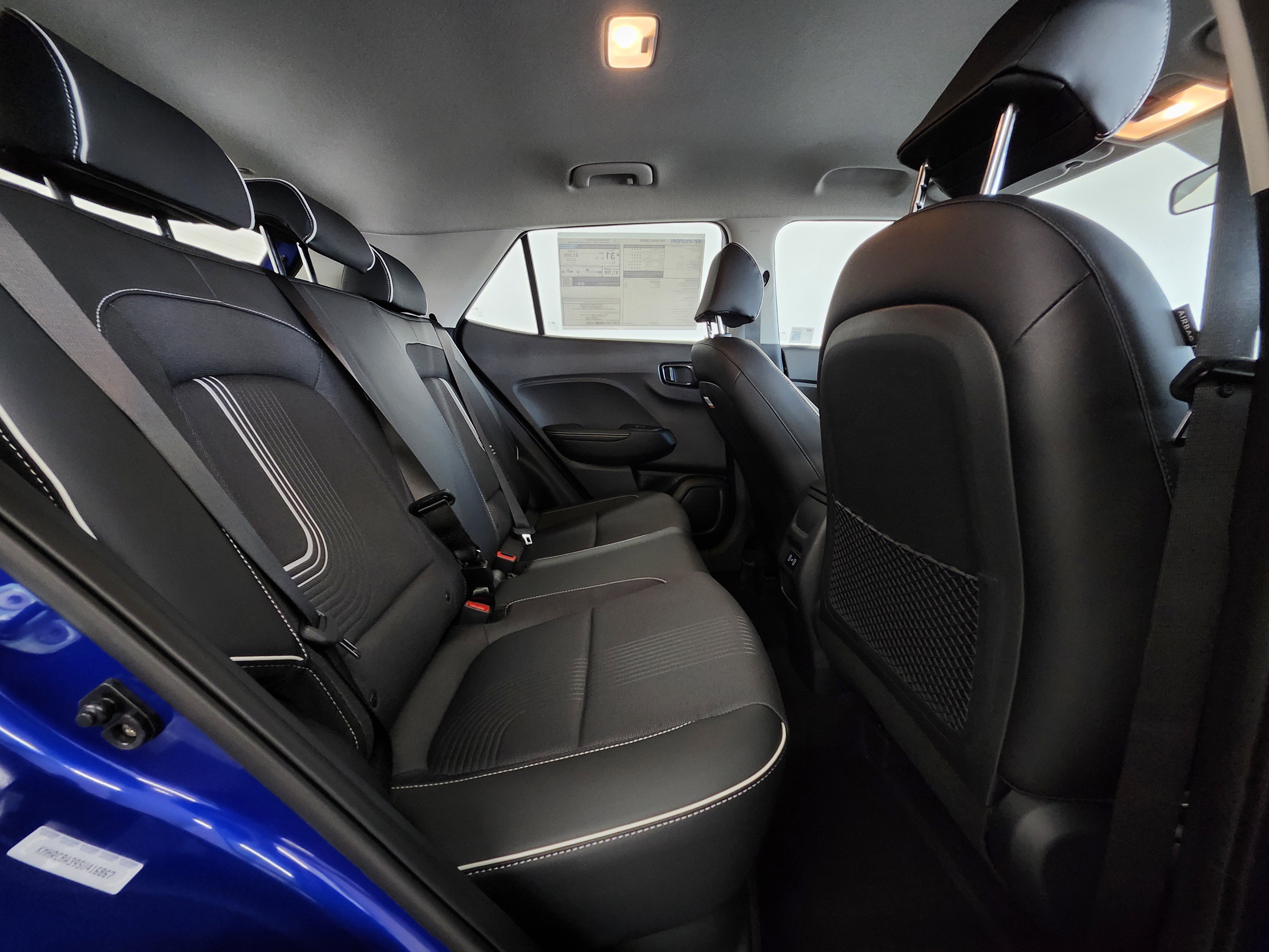 New 2025 Hyundai Venue Limited image 18