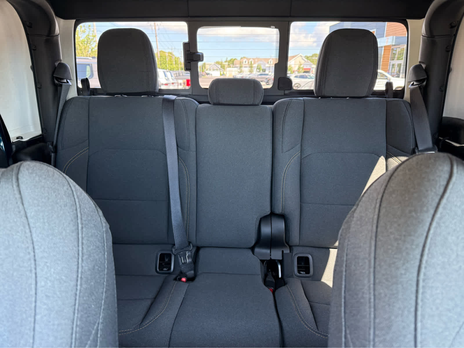 Used 2025 Jeep Gladiator Sport image 25