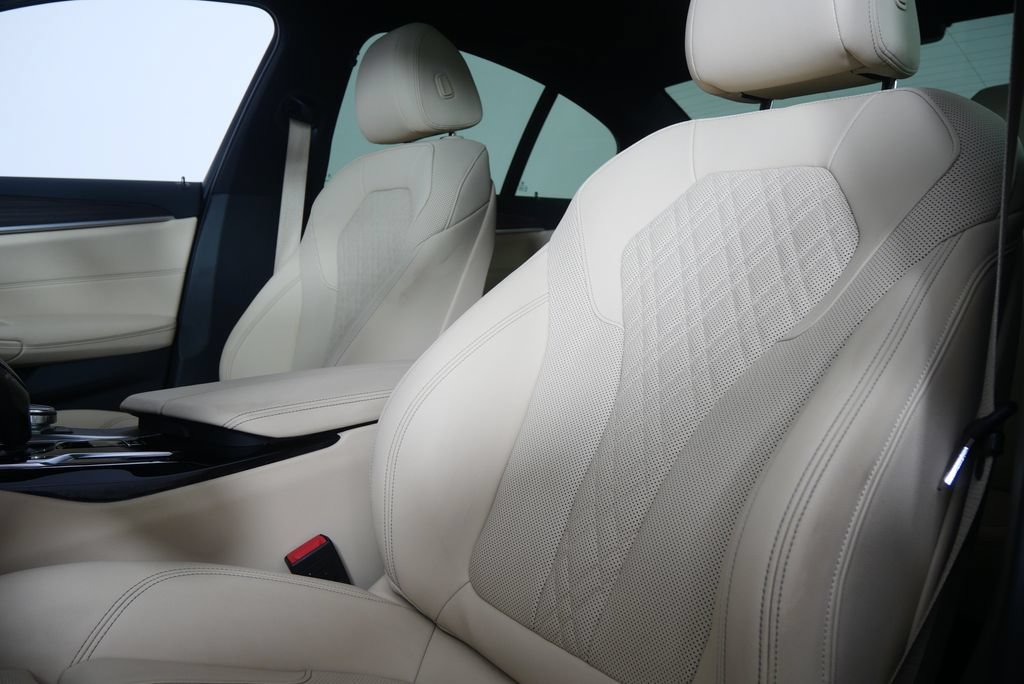 Certified 2023 BMW 530i w/ Convenience Package RWD image 10